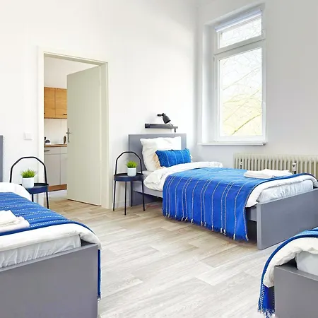 2-z N4 Fuer 5 Pers, 3 Ez Und 1db Lage, Naehe Hbf, Messe Dus Krefeld